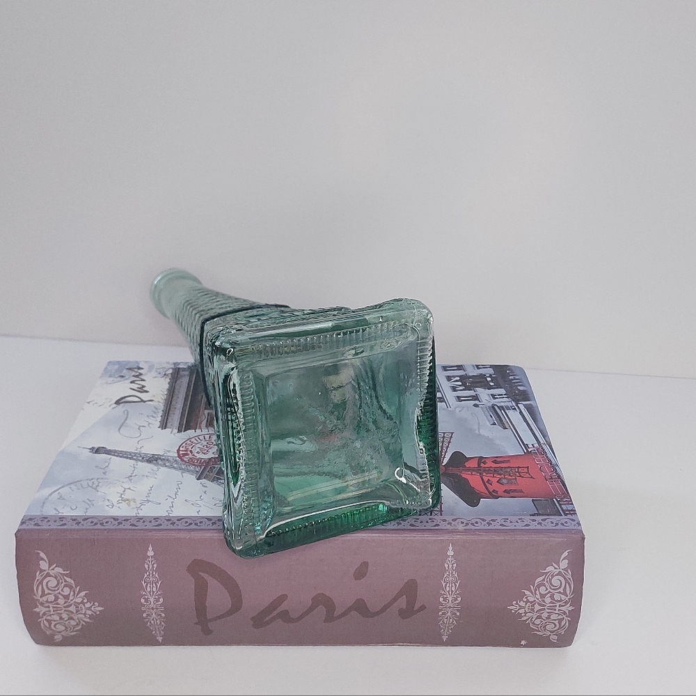 Wards Glass  Eiffel Tower Decanter Bottle - 10.5 Inch - Picture 4 of 7